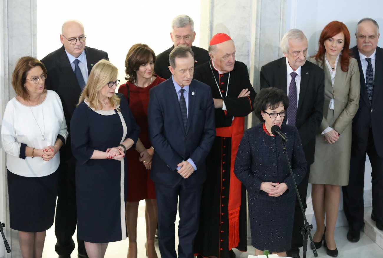 Sejm. Elżbieta Witek nie zorganizuje dzielenia się opłatkiem