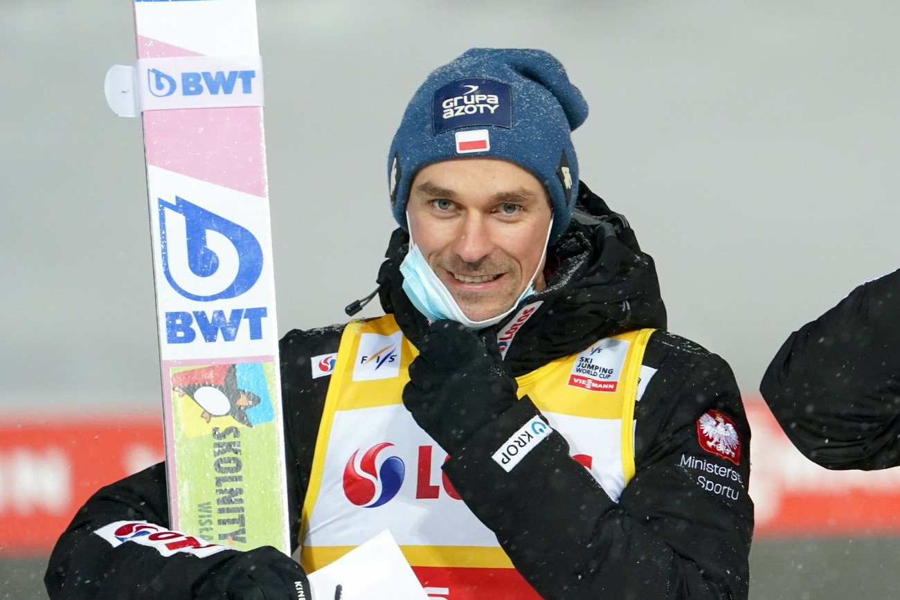 Piotr Żyła w swoim stylu skomentował czwartkowe wieści dotyczące pozytywnego wyniku testu na COVID-19.