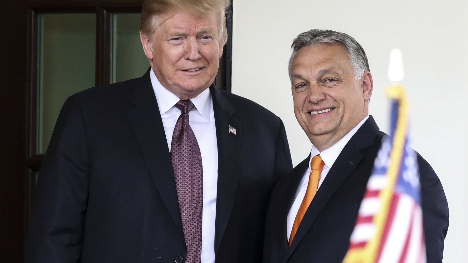„Tagesspiegel”: prawicowe think tanki chcą zniszczyć UE
