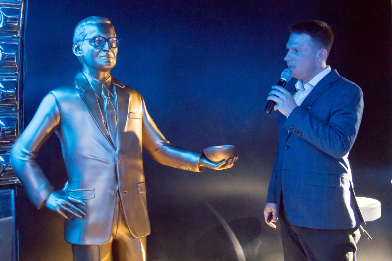 Konfederacja stanowczo odcina się od PiS. Ludzie Mentzena boją się spadku poparcia przed wyborami