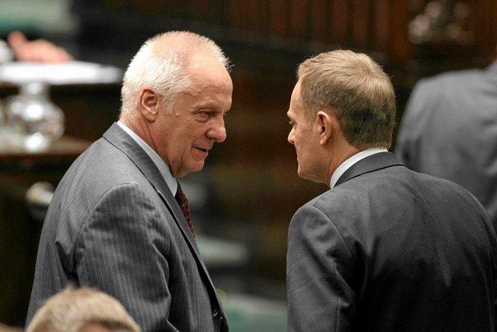 Stefan Niesiołowski i Donald Tusk w Sejmie