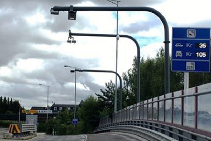 1 listopada Norwegowie protestowali przeciwko nowym bramkom w Oslo. Polacy też oburzeni.