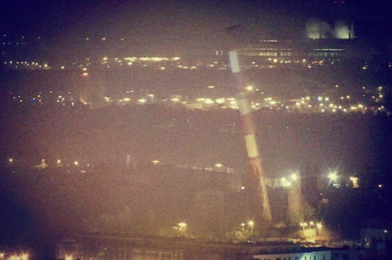 Tak wyglądało zburzenie komina z dawnej Elektrowni Garbary w Poznaniu.