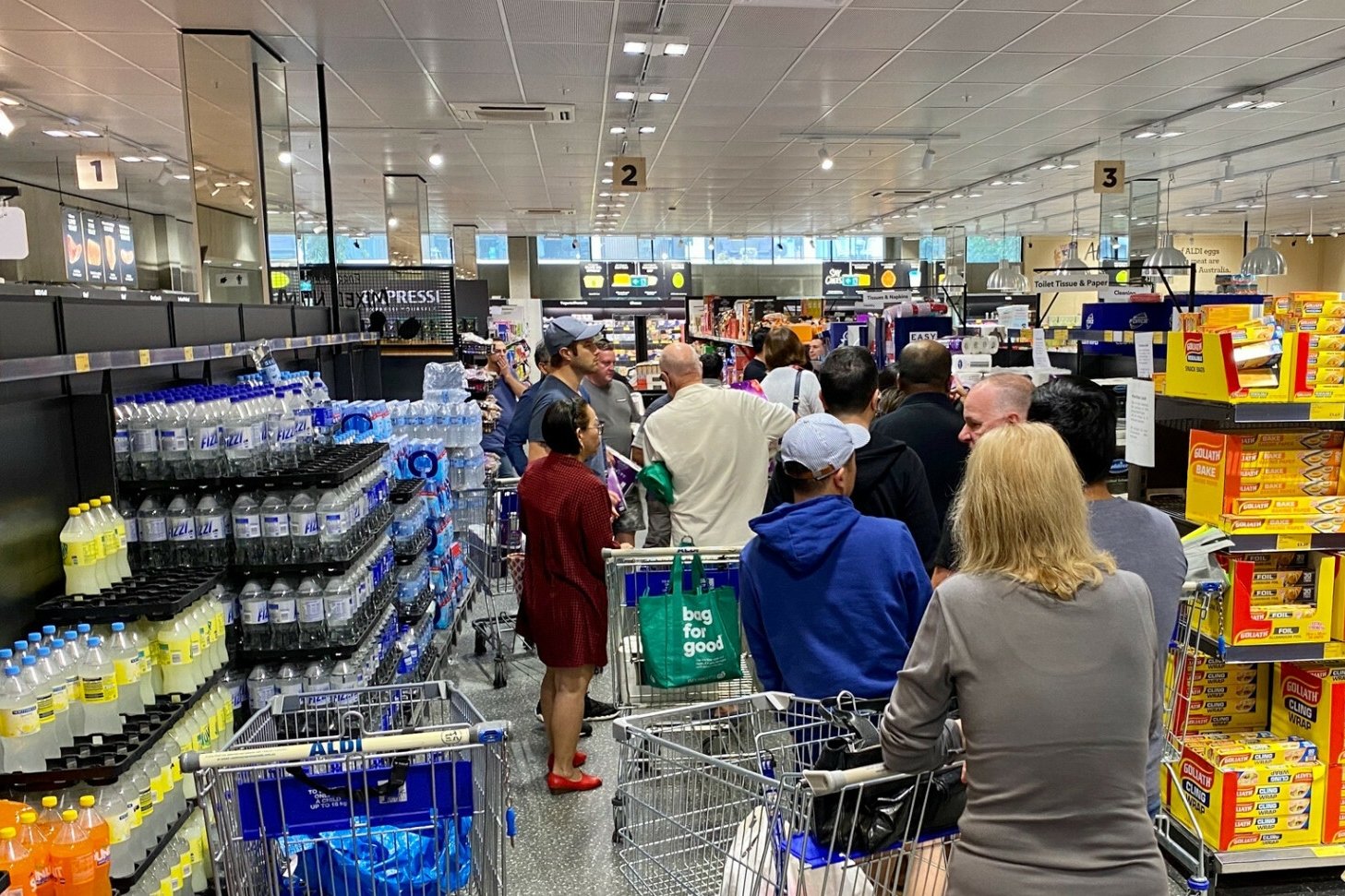 Ten sklep pobiera opłatę za samo wejście. Depozyt można potem wydać