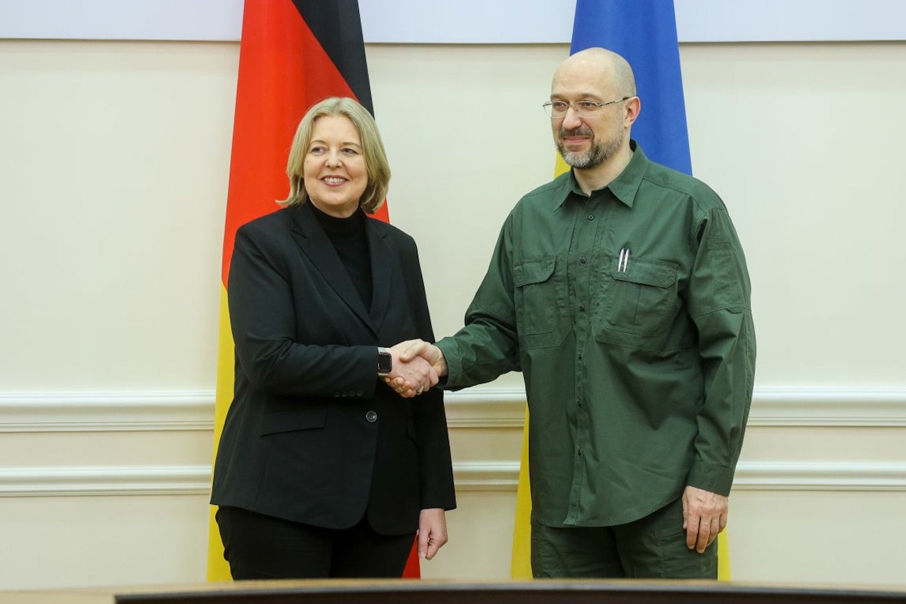 8 maja przewodnicząca Bundestagu Baerbel Bas odbyła wizytę w Kijowie.