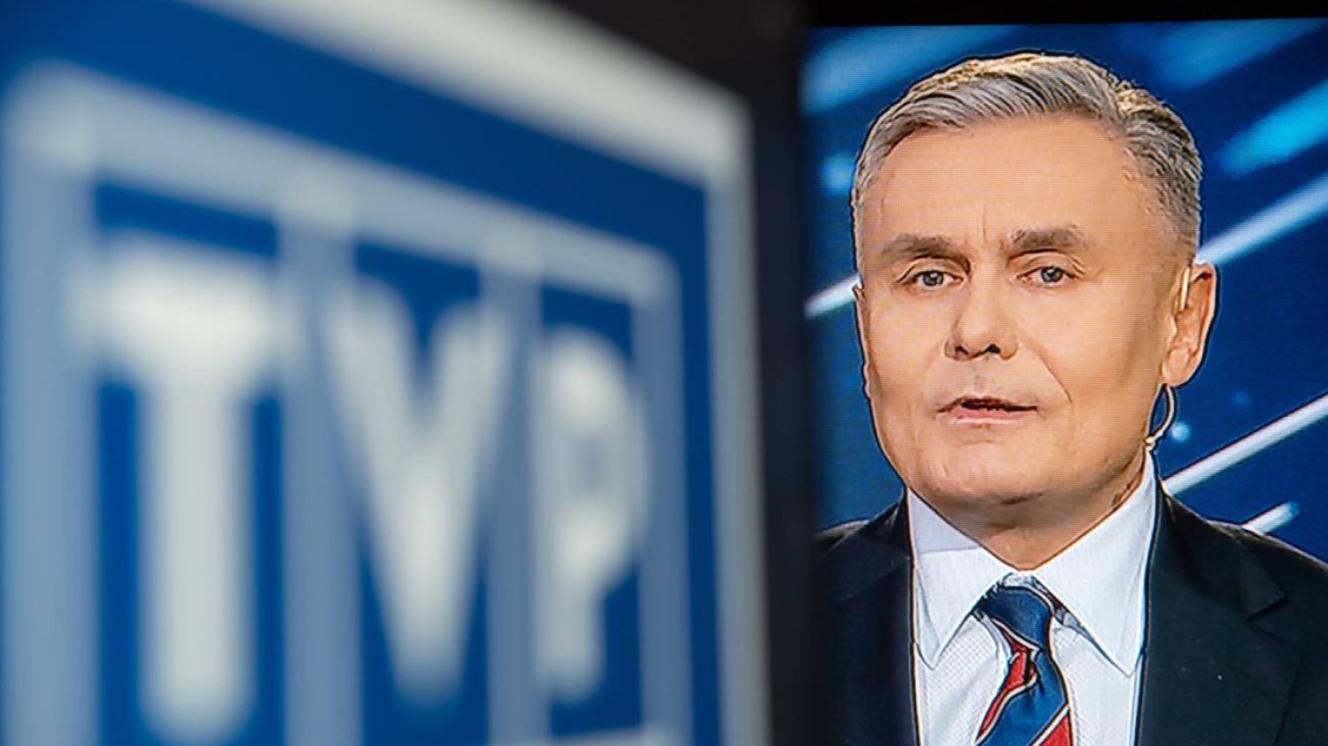 Nowe TVP, stare metody? Raport Demagoga – co nam mówi o programie 19:30?