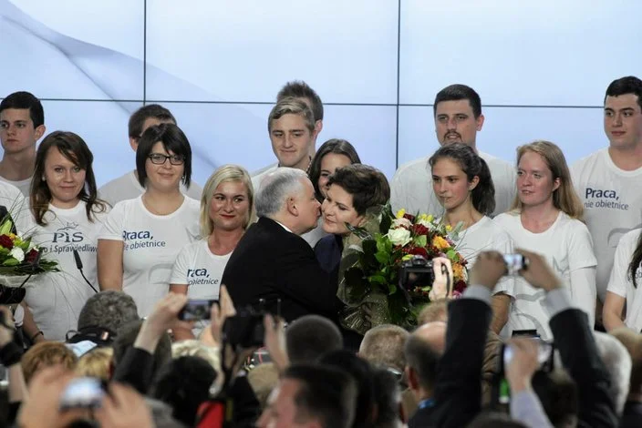 Rząd PiS notuje rekordowe poparcie.