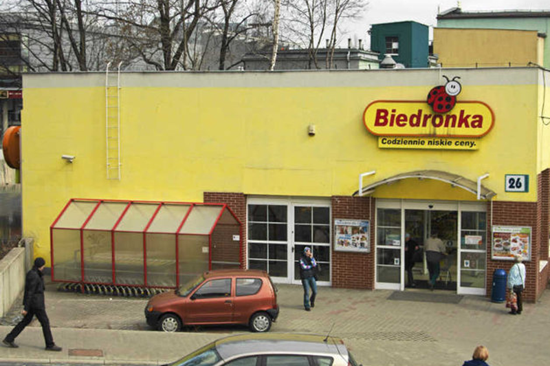 Biedronka zgorszyła portal Fronda.