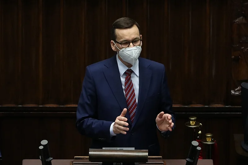 Premier Morawiecki znowu komentuje reportaż Superwizjeru dot. kłamstw vatowskich.