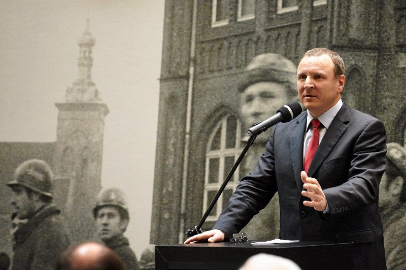 Jacek Kurski prezesem TVP. Oficjalnie decyzja ma zapaść w piątek rano.