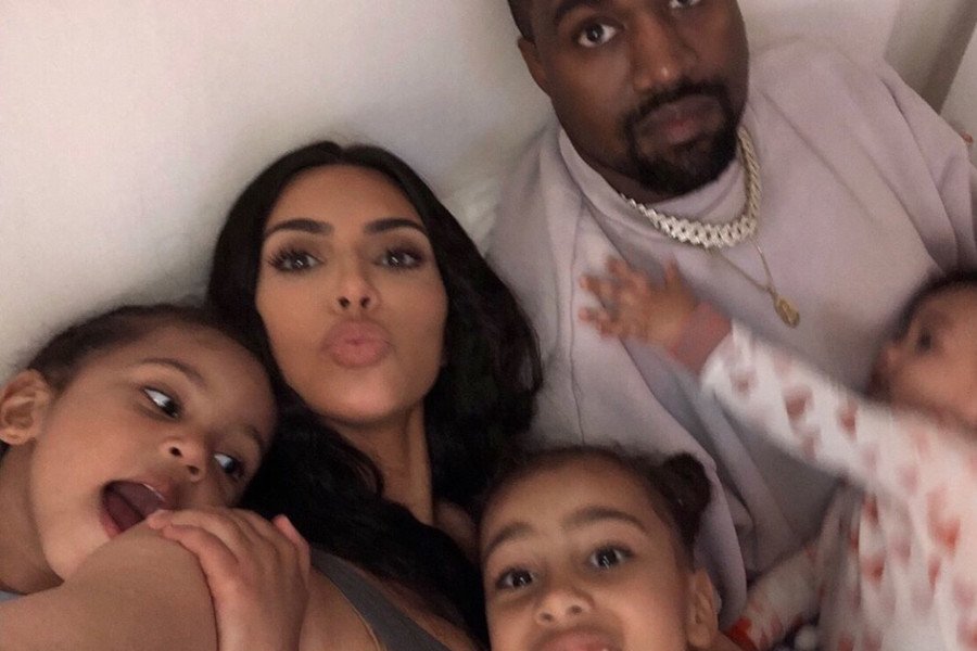 Kim Kardashian i Kanye West mają od piątku już czworo dzieci
