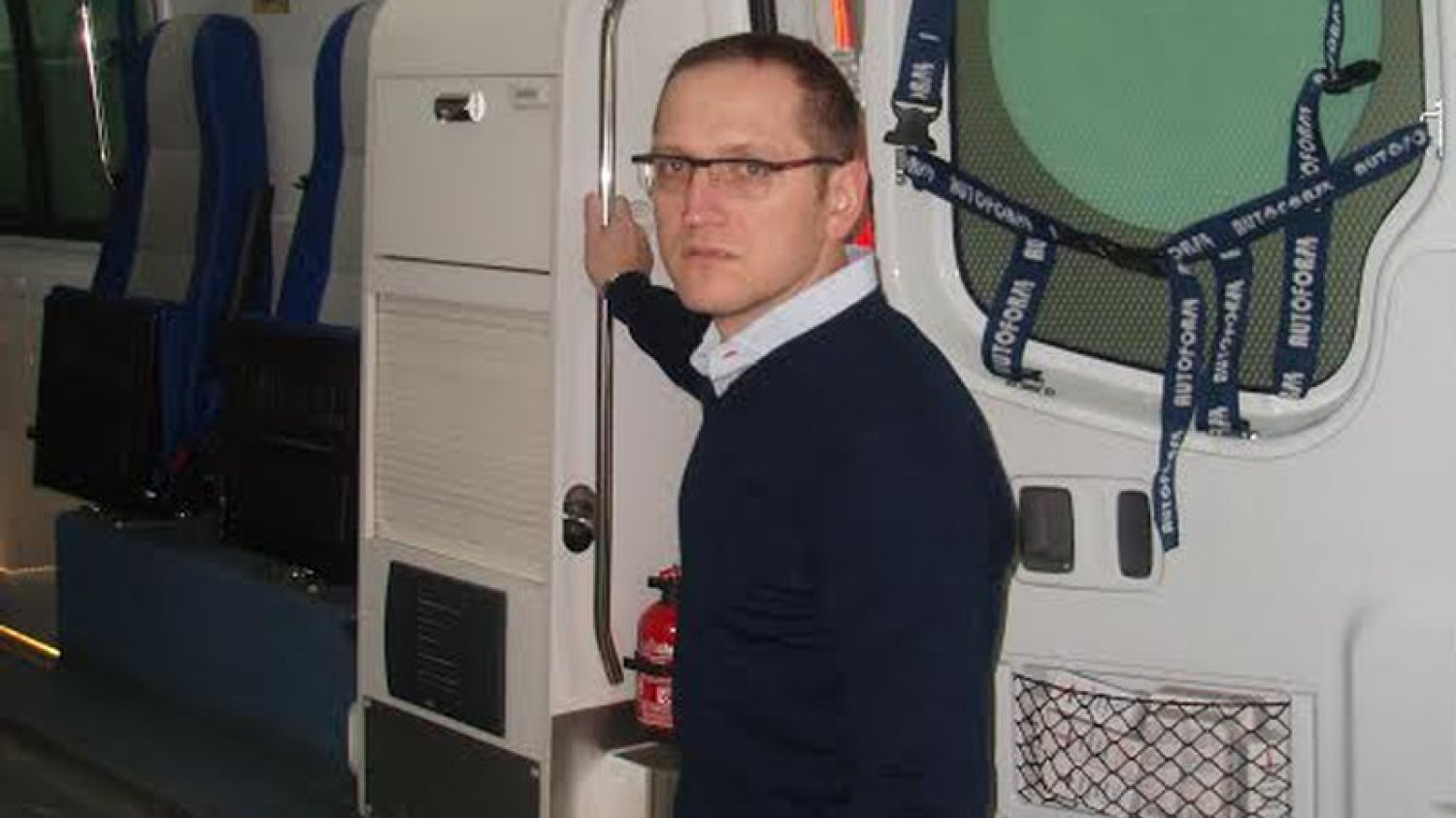 Od 24 lat budował karetki. Urzędnicy uznali, że to osobówki i ma zapłacić 10 mln zł akcyzy. "Chcą nas zniszczyć"