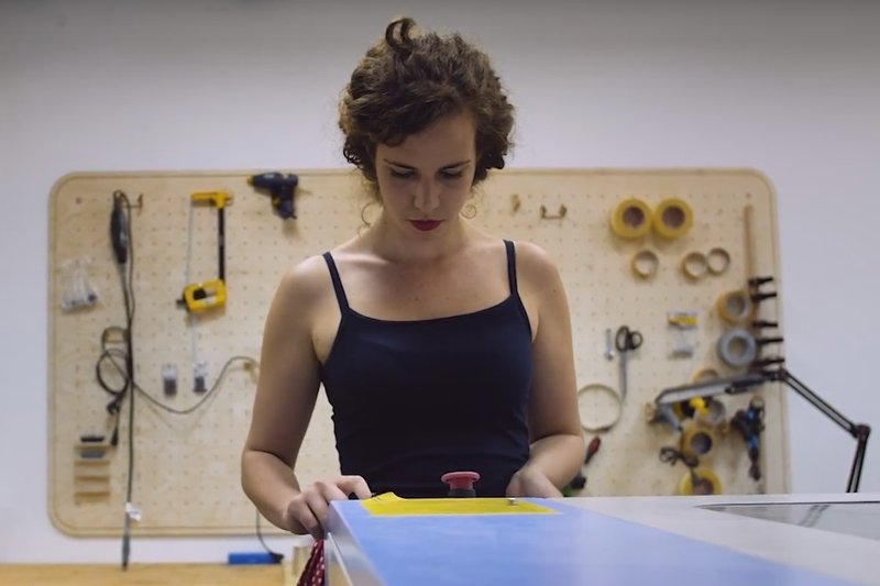 Maker Woman to zainicjowany przez Stowarzyszenie Robisz.to i Fundację Orange program, którego adresatem są pełne zapału kobiety wchodzące lub powracające na rynek pracy. Na zdjęciu Karolina Guzek, jedna z uczestniczek tego projektu