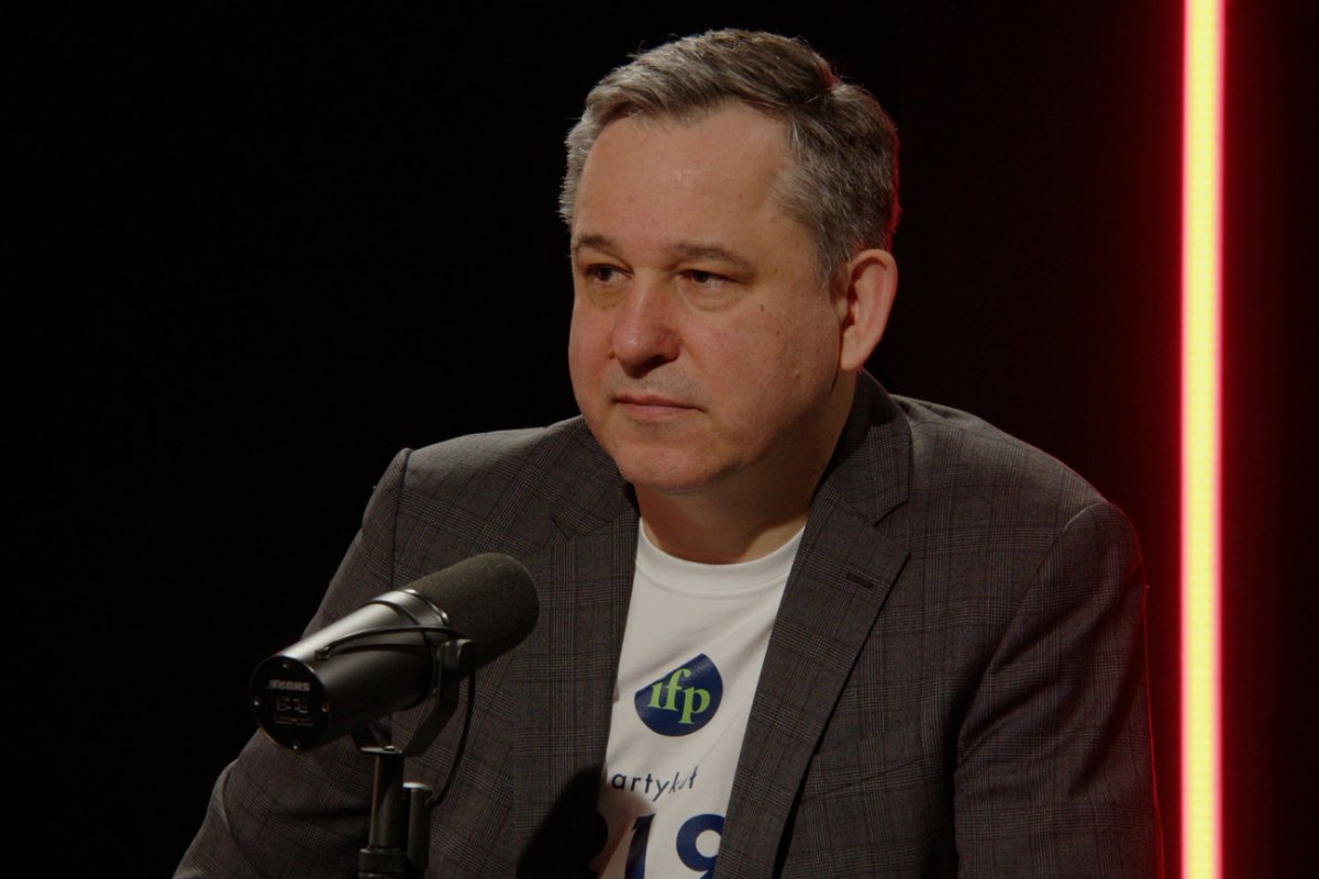 Niskie podatki czy silna armia? Dudek Rząd musi ustalić priorytety