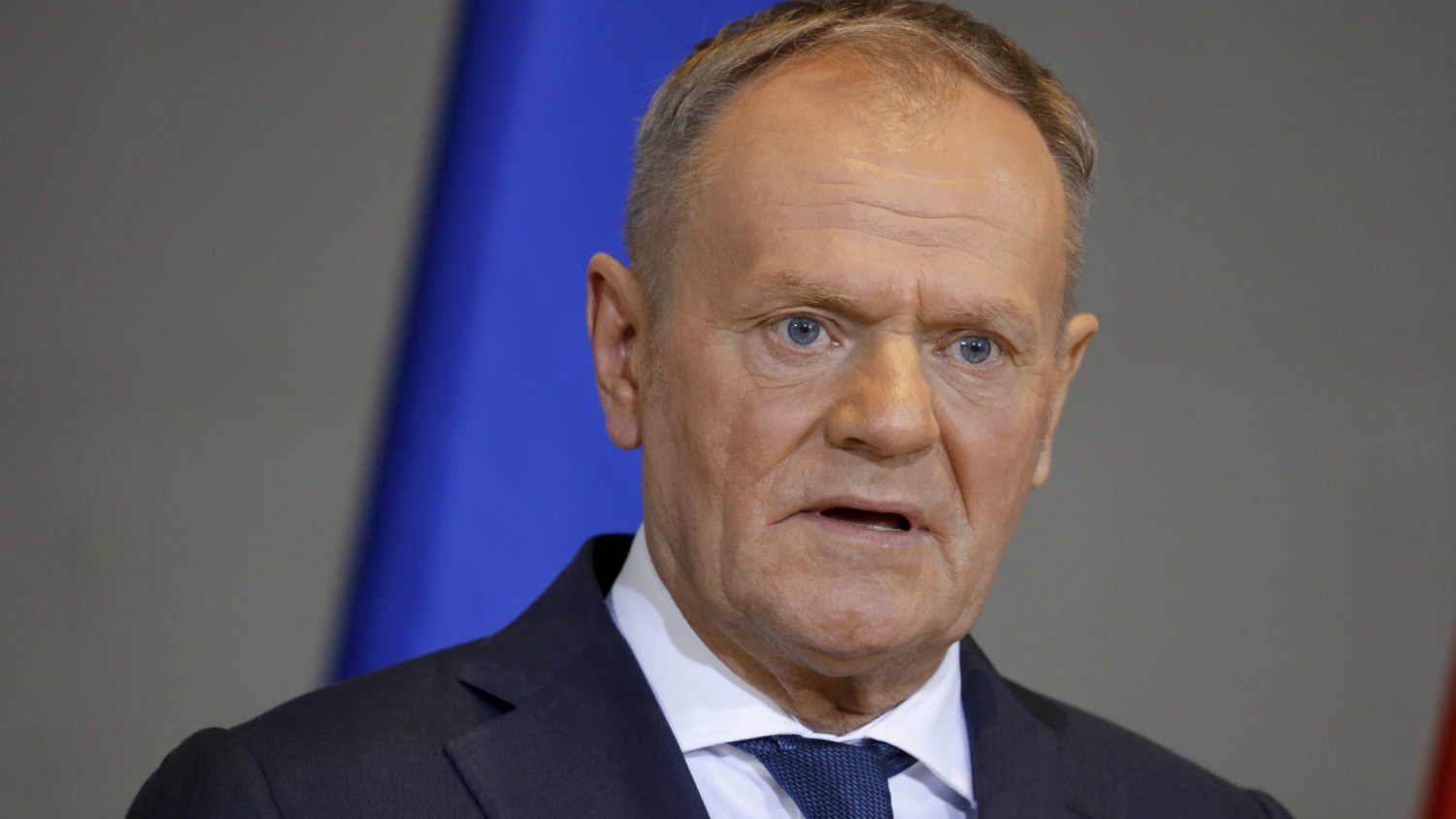 Tusk uderzył w Nawrockiego i PiS, ale to ostrzeżenie. "Chcą wplątać Polskę w wojnę"