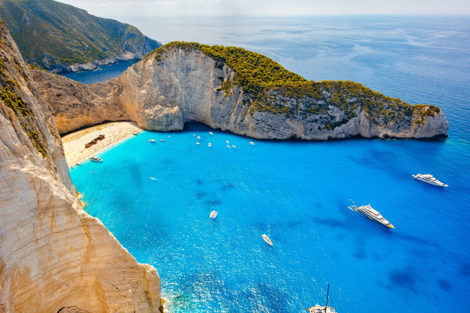 Grecka plaża Navagio zajęła 9 . miejsce w zestawieniu.
