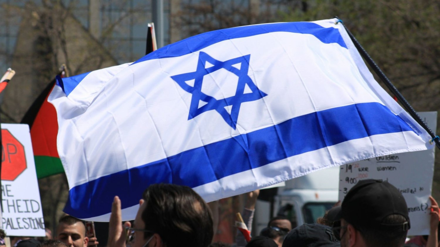 Berlin studzi entuzjazm ws. porozumienia Izrael-Hamas. O tym mówią głośno Flaga Izraela