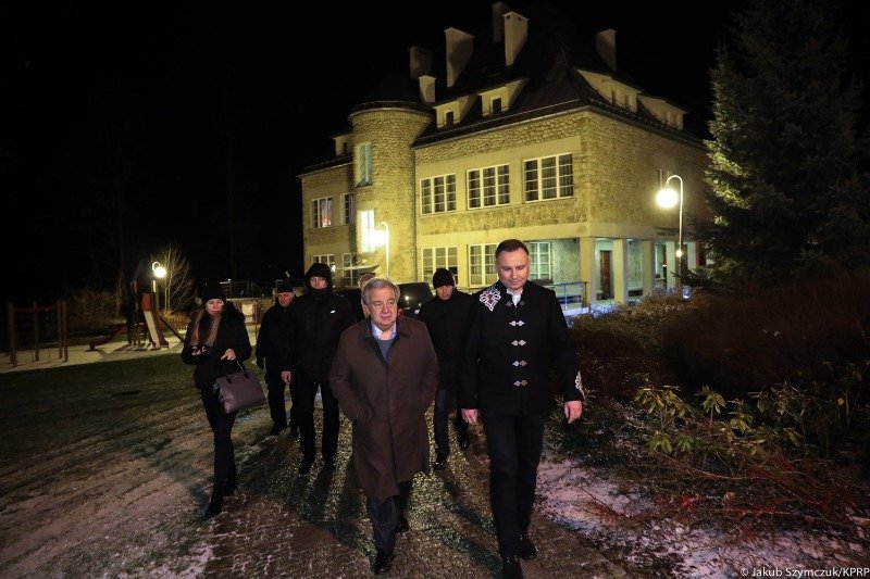 Stylizacja Andrzeja Dudy wzbudziła skrajne emocje. Niektórzy chwalą go za oryginalność, inni wybór uważają raczej za nietrafiony