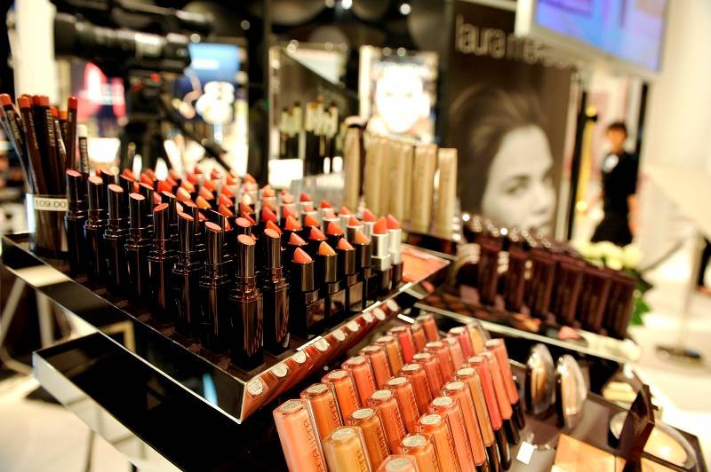 Butik Laura Mercier w perfumerii Douglas