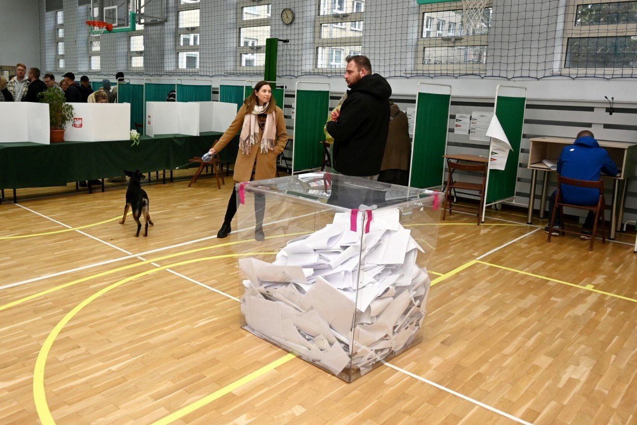 Wiele osób oddało swój głos w szkołach