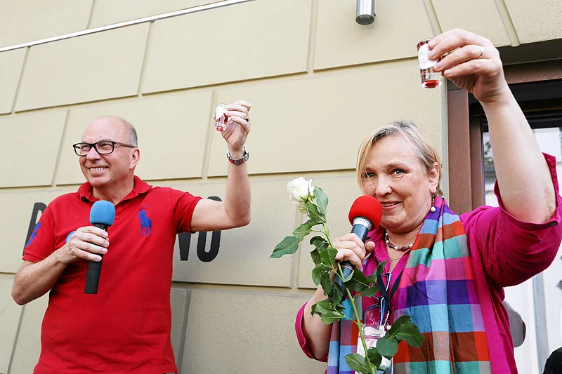 Jerzy Meysztowicz przez wiele lat był działaczem krakowskiej PO. Dziś zapewnia, że nigdy do tej partii nie wróci, ale przyznaje, że nadal ma tam przyjaciół. Na zdjęciu Jerzy Meysztowicz w towarzystwie europosłanki PO Roży Thun podczas wydarzenia "Łyk Woln