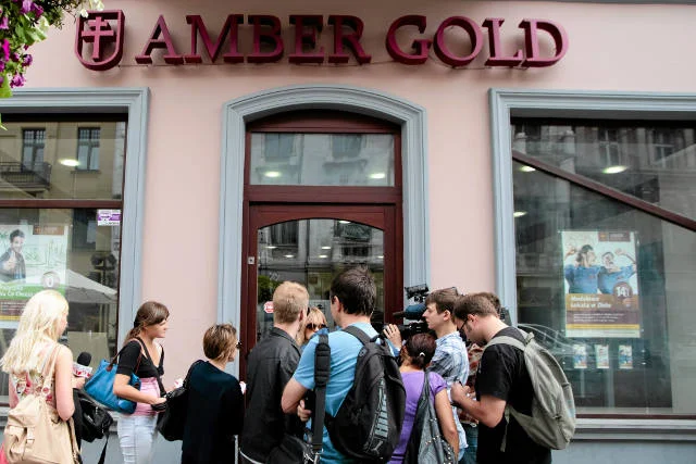 Część ofiar Amber Gold pozwała Skarb Państwa