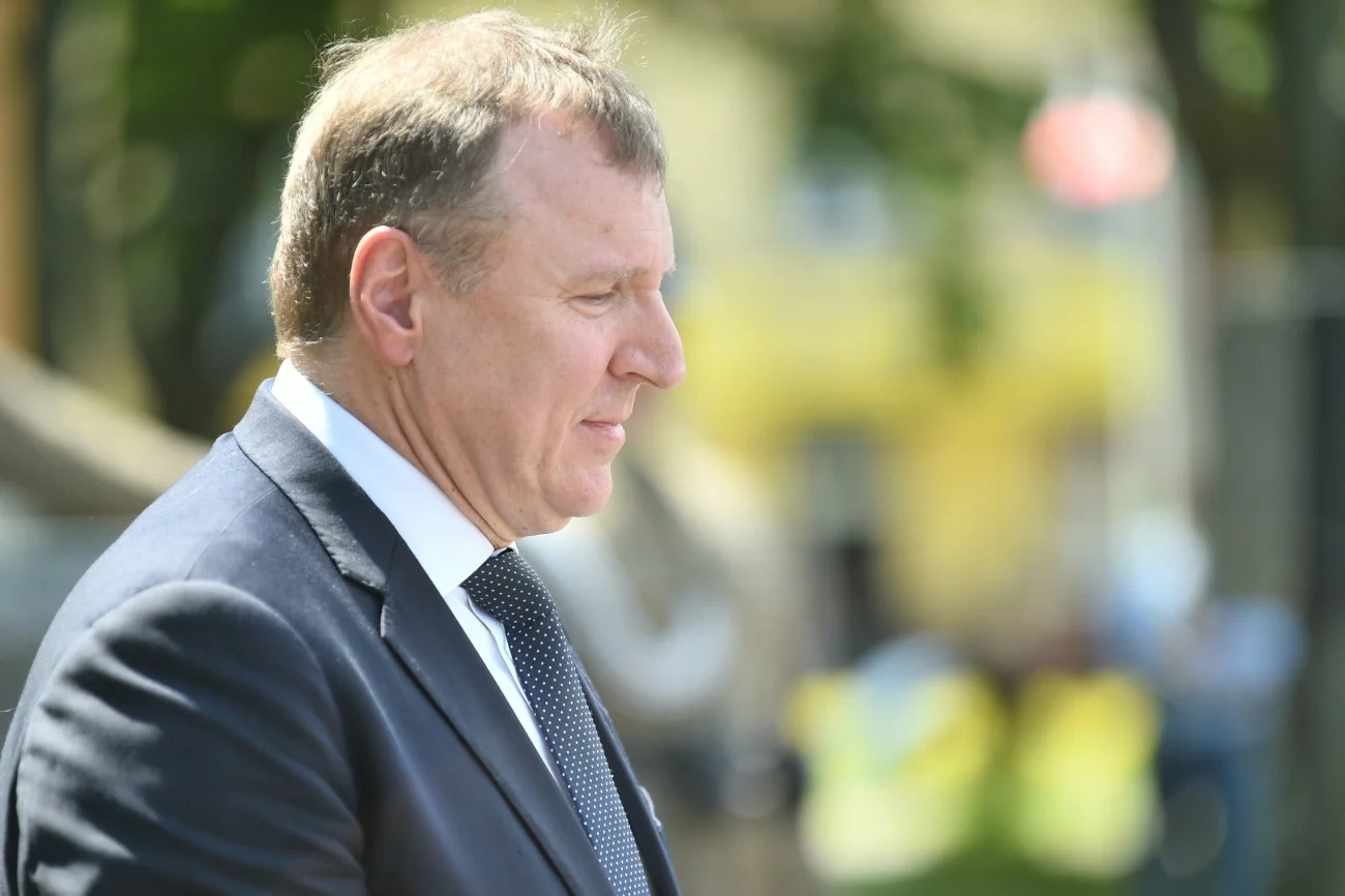 Kurski rozpoczął pracę w Światowym Banku.