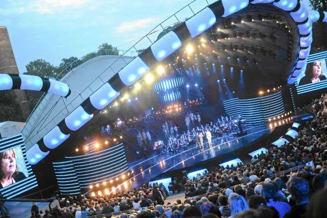 Festiwal w Opolu miał się w tym roku nie odbyć. W końcu rusza dziś - z prokuratorem na karku.