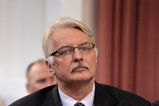 Witold Waszczykowski zapowiadał opublikowanie dowodów na to, że za śmierć prezydenta Kaczyńskiego odpowiadają politycy PO. Jak na razie skończyło się na insynuacjach.