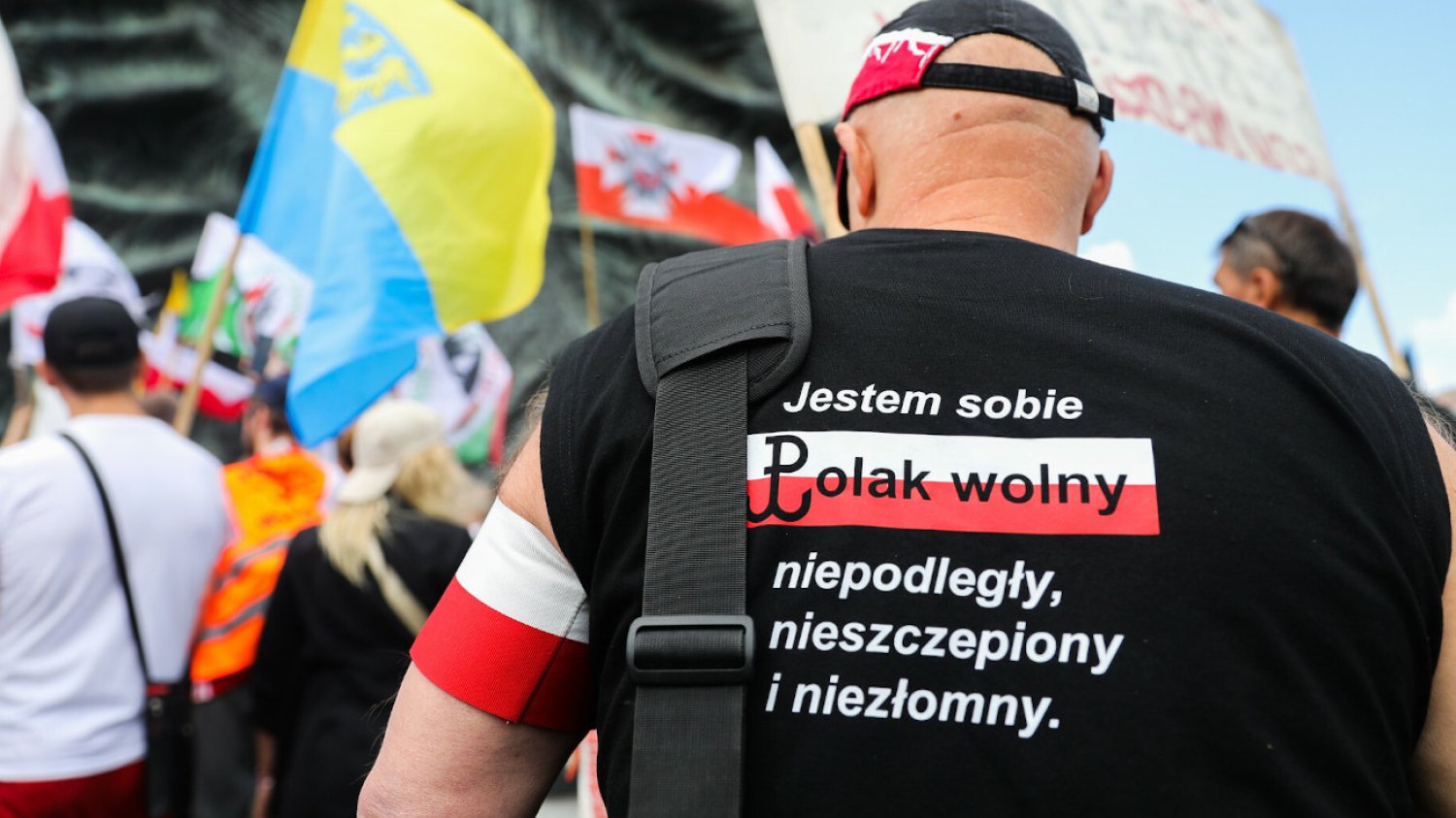 Śląska policja uznała, że na zjeździe antyszczepionkowców w Katowicach "nie doszło do żadnych incydentów", choć padły tam groźby śmierci.