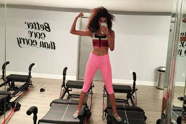 Modelka Imaan Hammam na siłowni.
