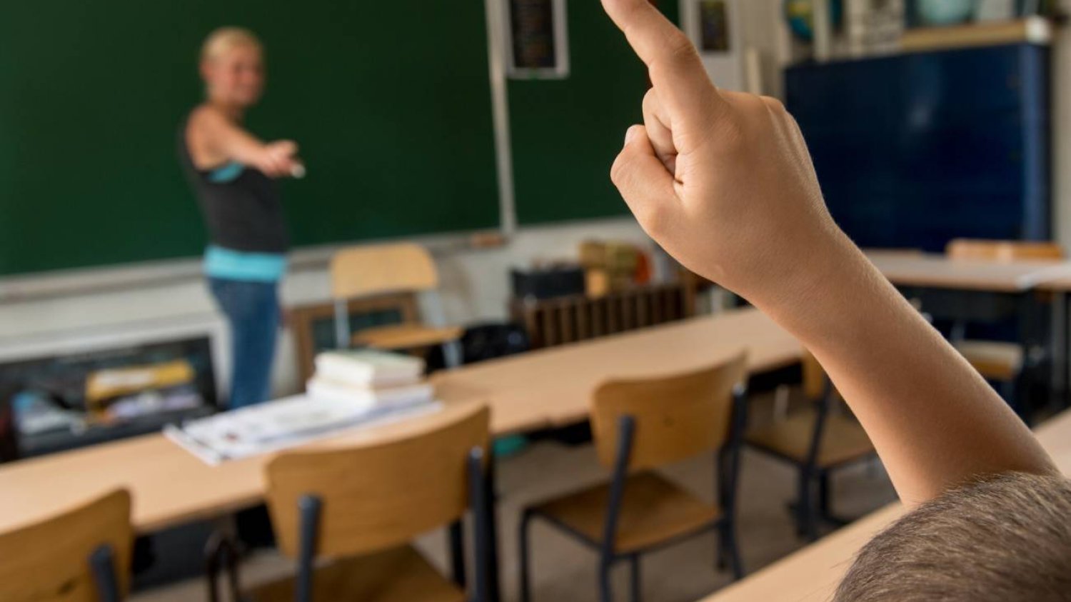Ile zarabiają nauczyciele w 2025 roku? Czarno na białym