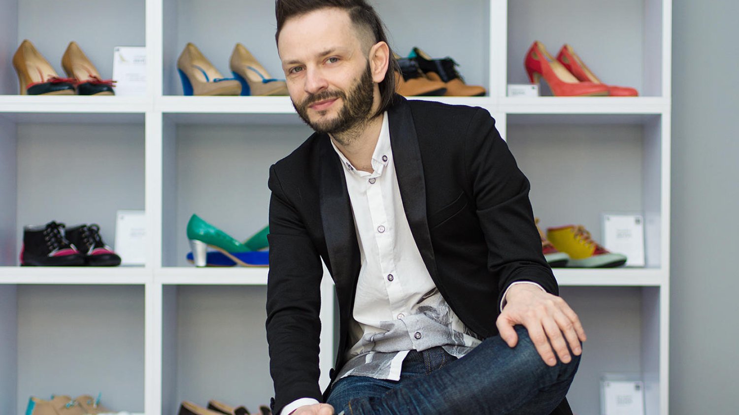 Start-up to okres, w którym firma szuka swojego modelu biznesowego, ponosi pierwsze sukcesy i porażki.
