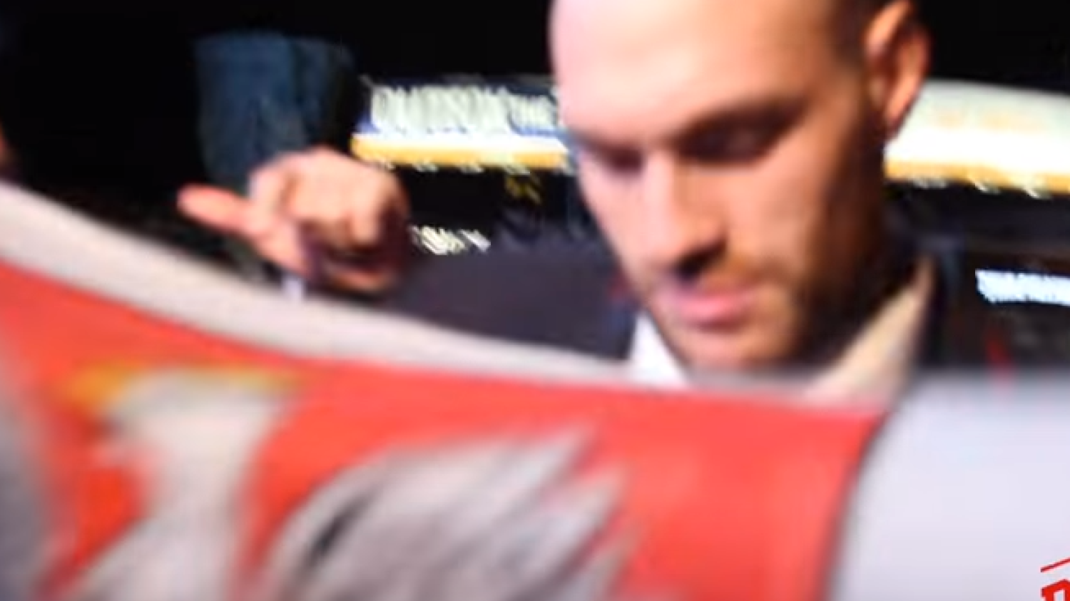 Tyson Fury pokazał zupełnie inną twarz - rozbawiony, uśmiechnięty i pełen szacunku.