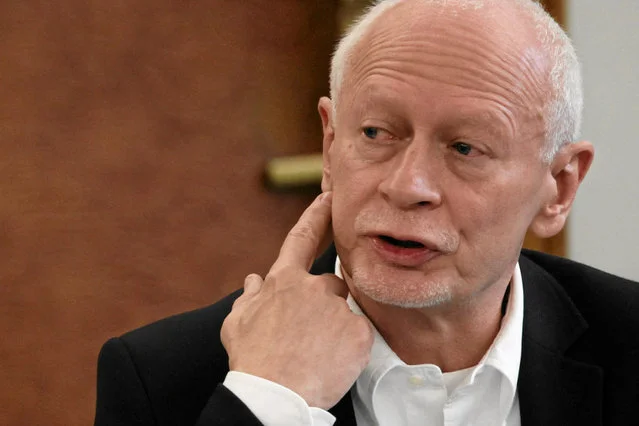 Janusz Korwin-Mikke spoliczkował Michała Boniego