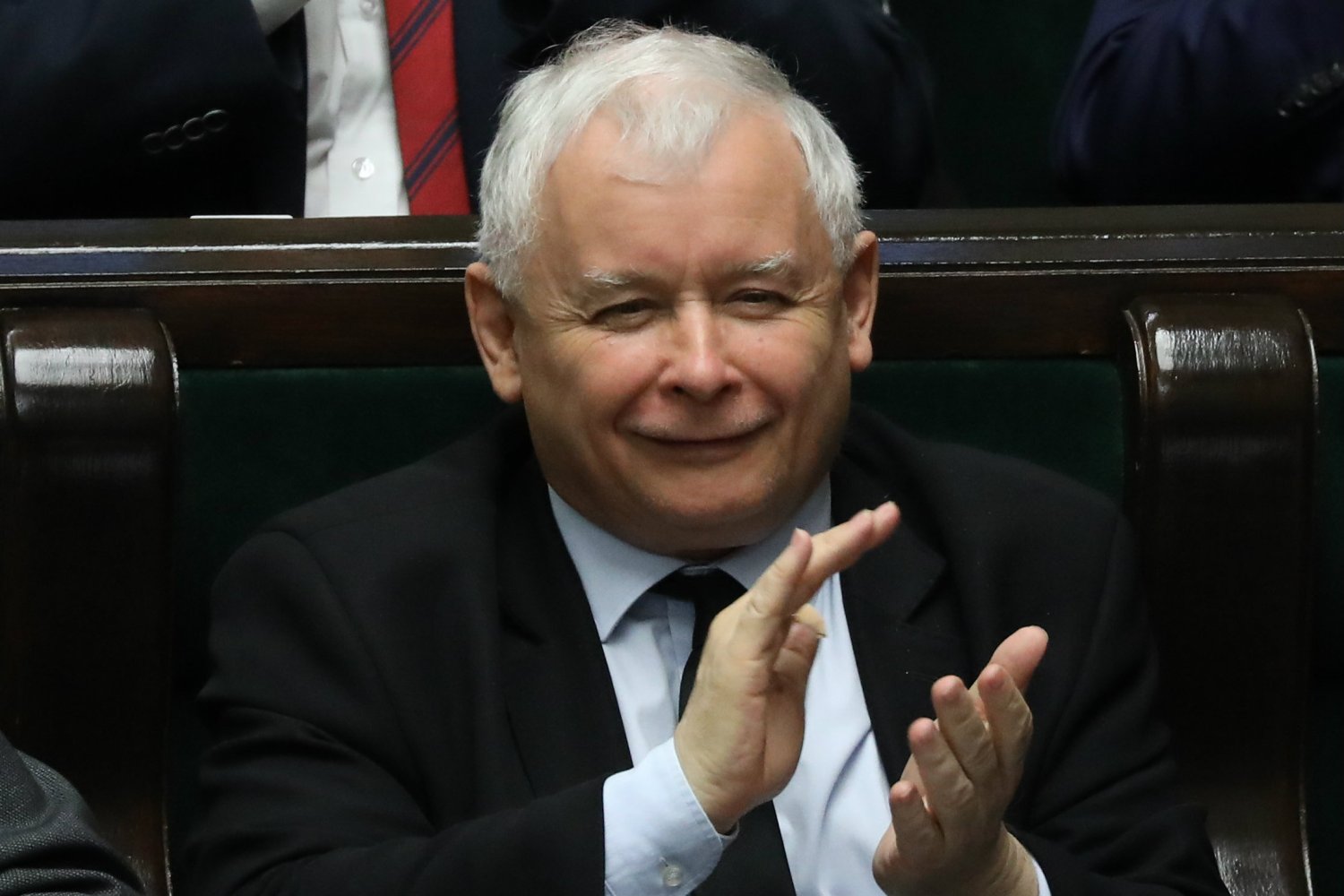 W najnowszym sondażu partia Kaczyńskiego zyskała bardzo duże poparcie.