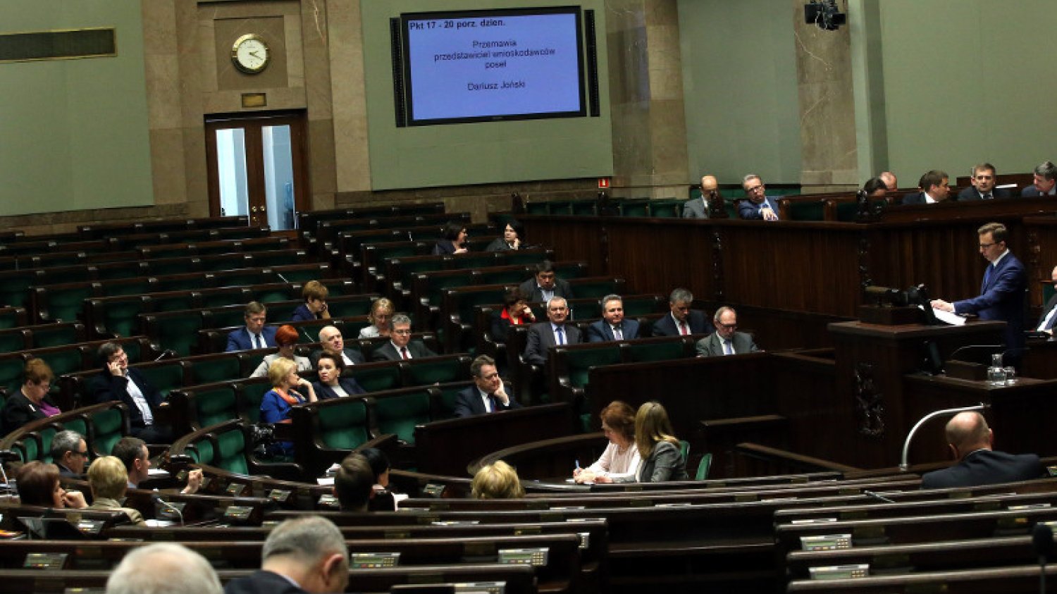 Sukces zwolenników in vitro. Sejm przekazał dwa projekty ustawy do dalszych prac. "Jednak średniowiecze nam nie grozi"