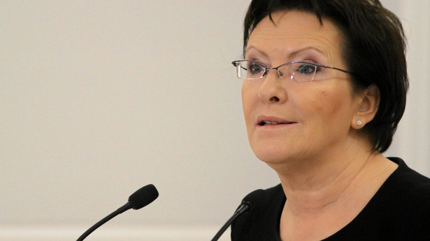 Nieoficjalnie tworzyli je Bielecki i Rostowski, wygładzał Ostachowicz, a każdy resort dodał coś od siebie. Jak powstawało expose Ewy Kopacz i innych premierów?
