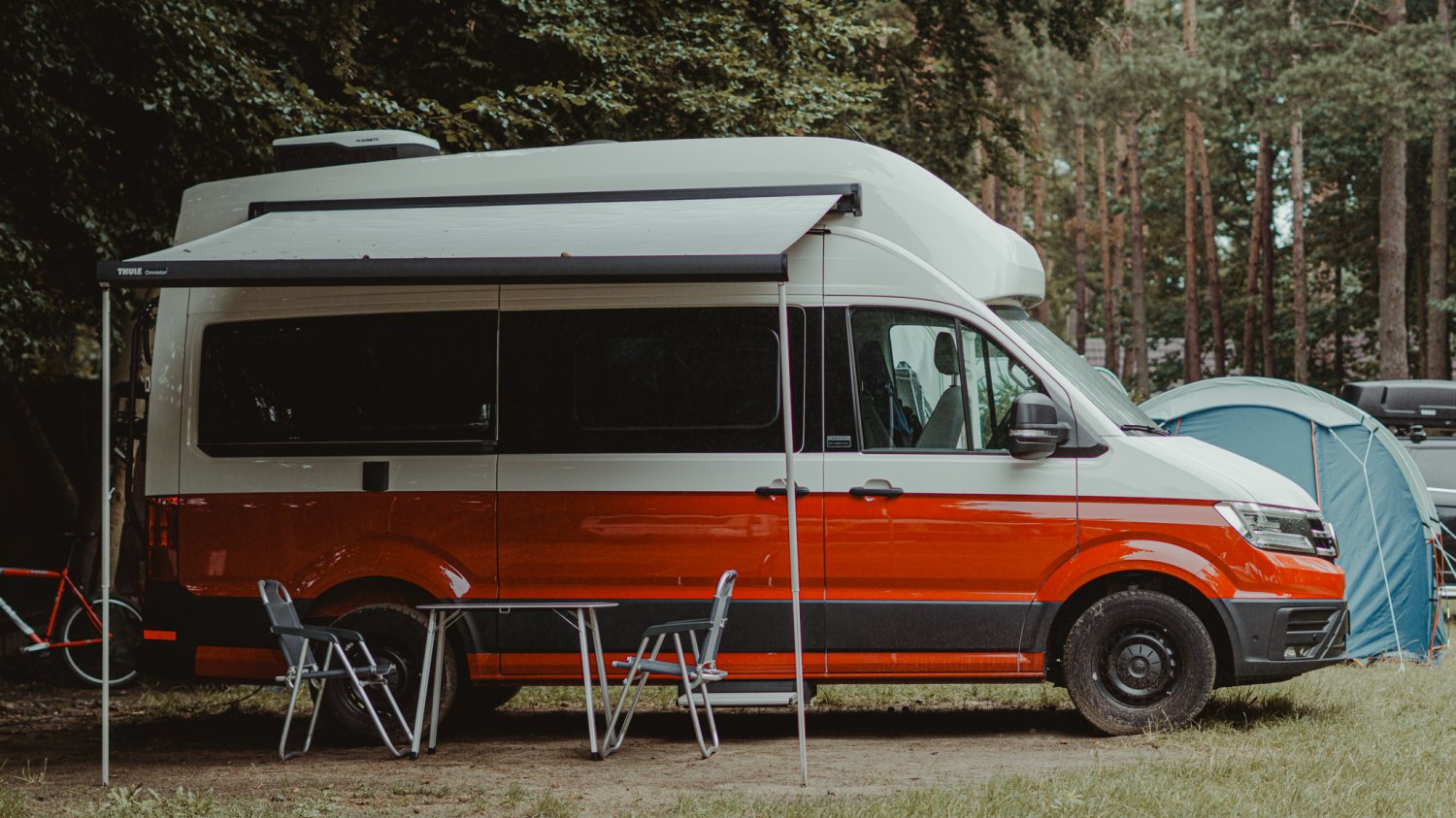 Lepsze niż all inclusive. Nowy Volkswagen Grand California i test w wakacje