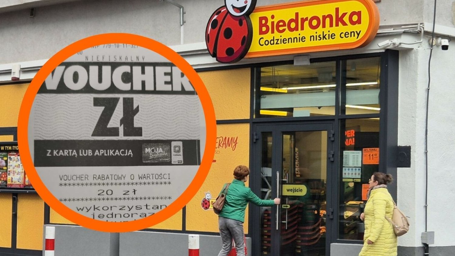 Biedronka rozbawiła klienta. Tak zareagował na promocję na papier toaletowy Biedronka daje 20 zł rabatu na zakup papieru toaletowego. Jest jednak warunek
