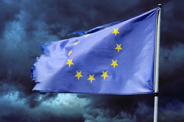 Czy strefa euro rozpada się teraz, bo politycy zapomnieli o różnicach kulturowych?