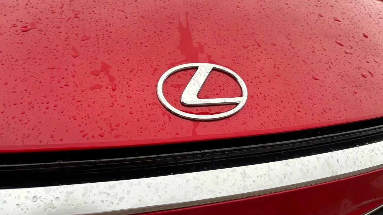 Lexusa LBX można już mieć w bardzo atrakcyjnej cenie.