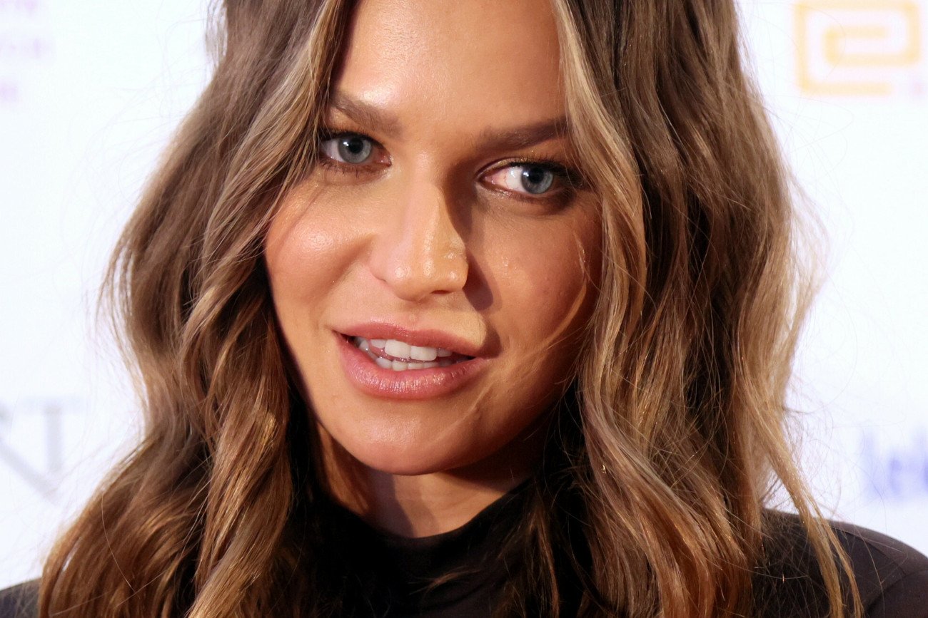 Anna Lewandowska towarzyszyła swojemu mężowi podczas oficjalnego wręczenia Złotego Buta ze sezon 2021/22.