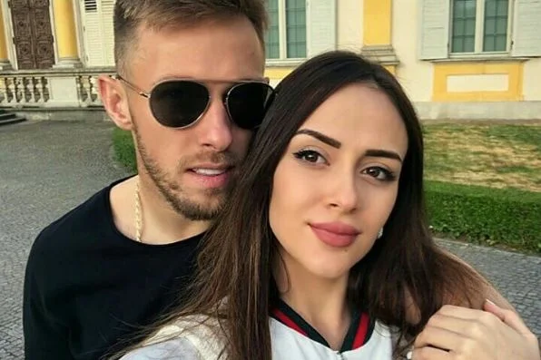 Maciej Rybus wraz z żoną Laną Baimatową