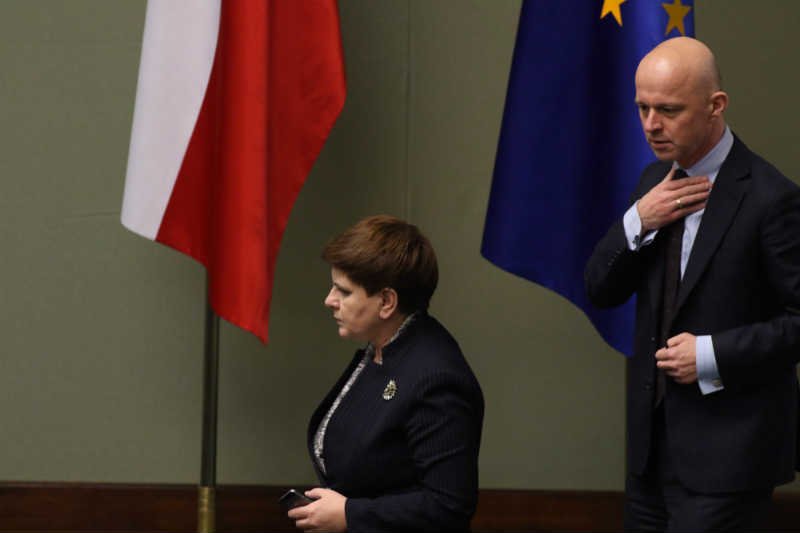 Rząd zrezygnował z opodatkowania sprzedaży w internecie.