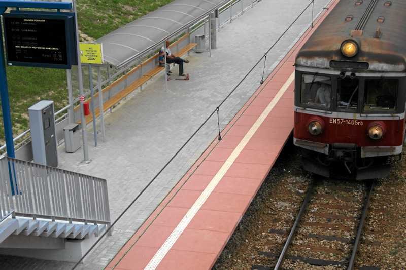 Pociąg osobowy w Tychach