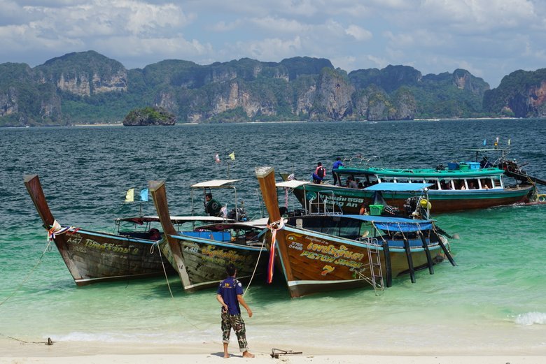 Polska zniosła zakaz lotów do Tajlandii. O wakacjach w tym kraju na razie trzeba jednak zapomnieć.