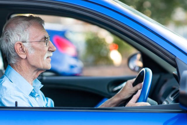 Starszy pan zgubił samochód