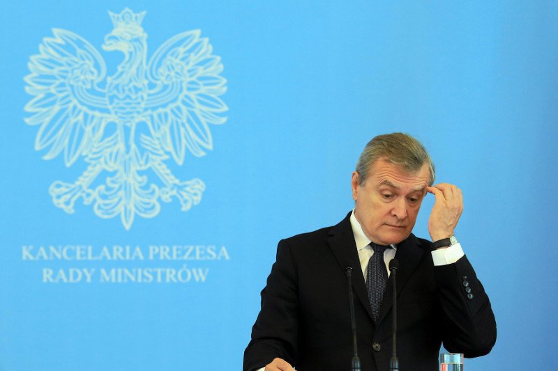 Robert Mazurek przeprasza ministra Glińskiego tak, że ten pewnie już tego żałuje.