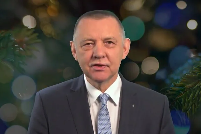 Szef NIK Marian Banaś złożył życzenia na święta i Nowy Rok.
